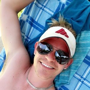 Meet your Posher, William